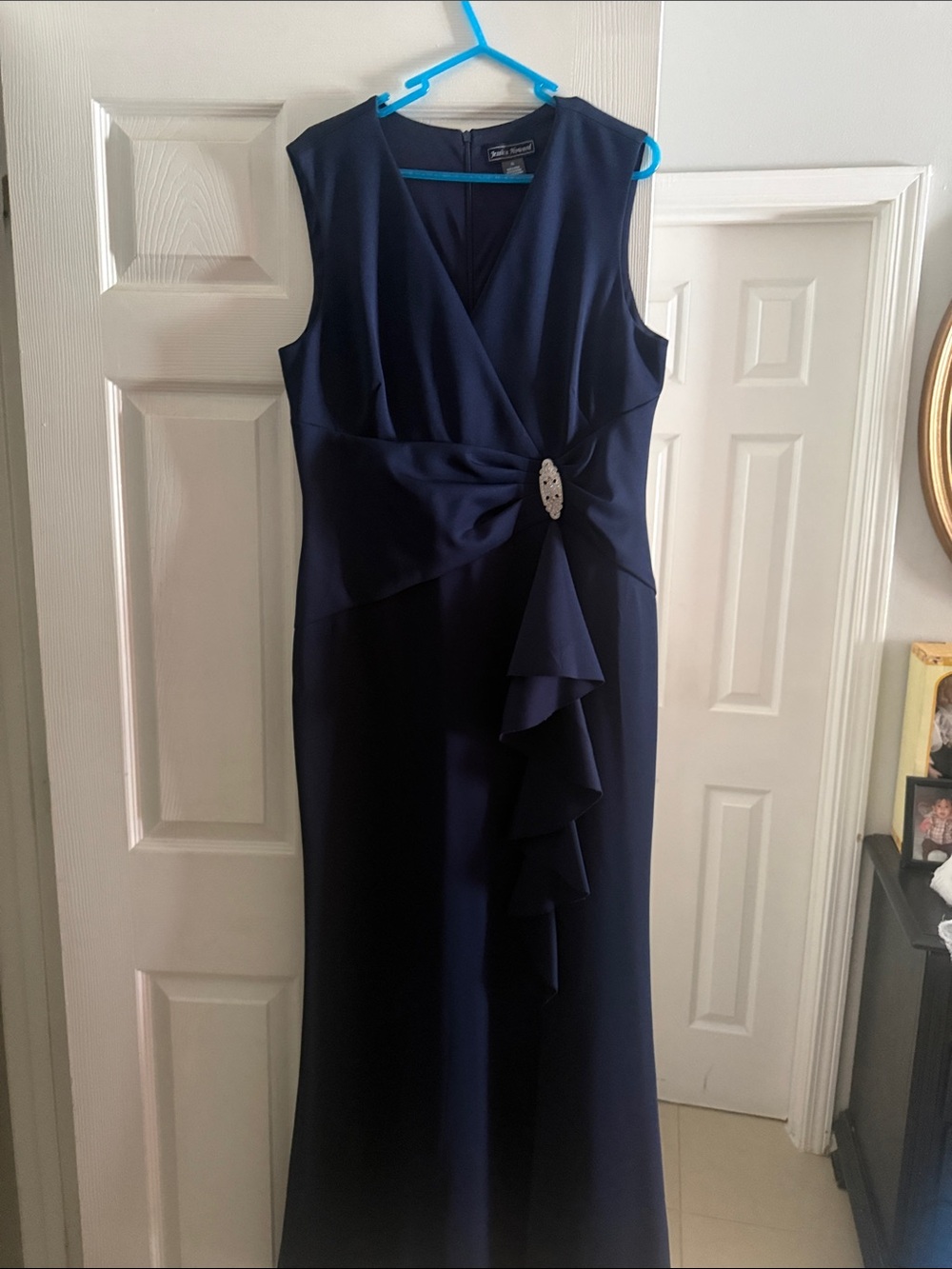 Jessica Howard Navy Sleeveless V-Neck Maxi Dress with Brooch Detail